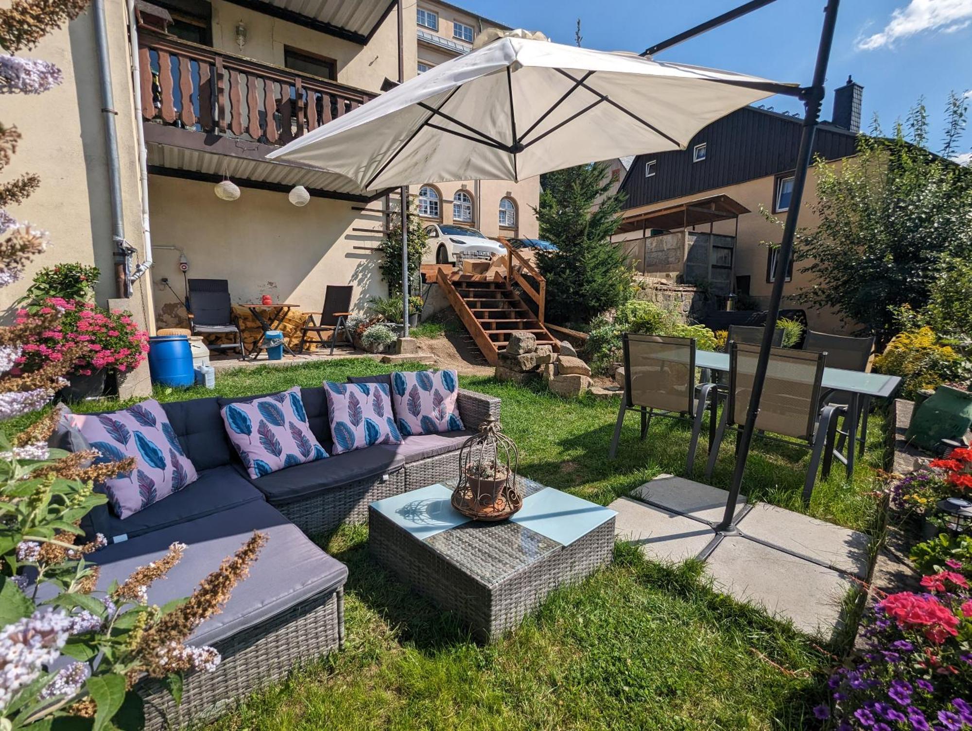 F2 - Urlaubsmagie Sauna, Whirlpool, Pool & Garten Зебниц Экстерьер фото