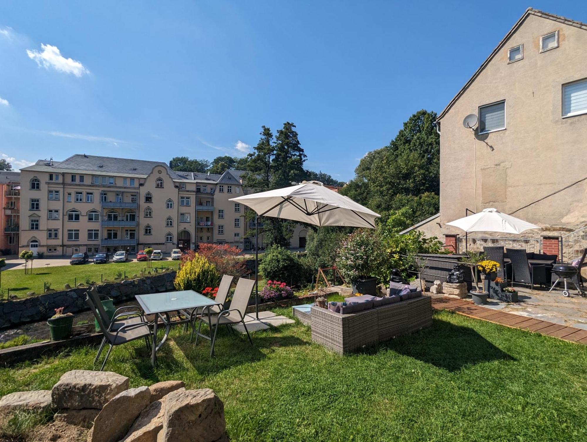 F2 - Urlaubsmagie Sauna, Whirlpool, Pool & Garten Зебниц Экстерьер фото