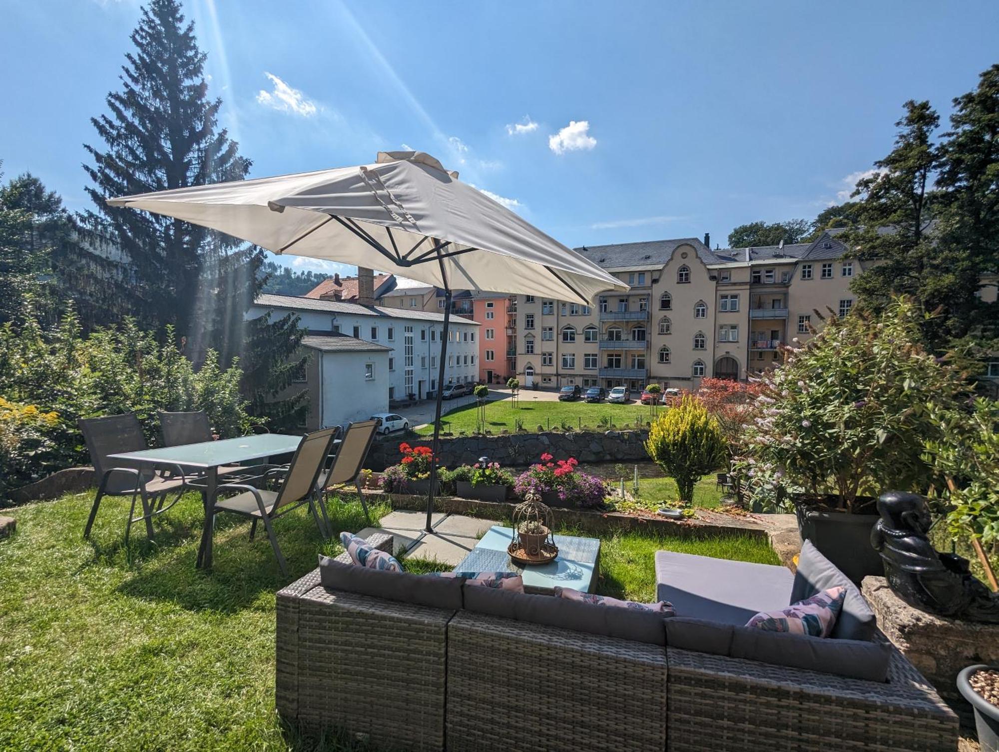 F2 - Urlaubsmagie Sauna, Whirlpool, Pool & Garten Зебниц Экстерьер фото