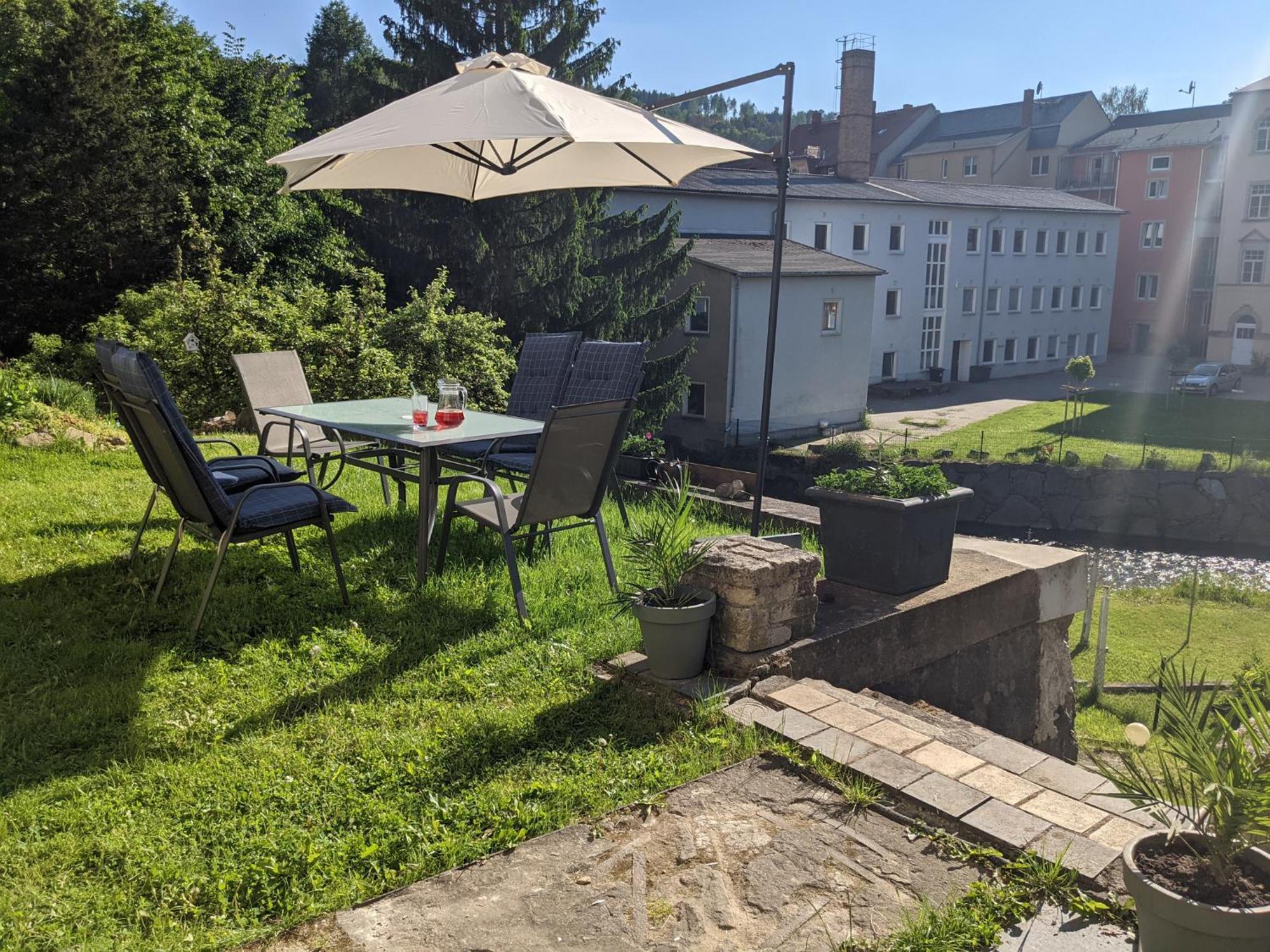 F2 - Urlaubsmagie Sauna, Whirlpool, Pool & Garten Зебниц Экстерьер фото