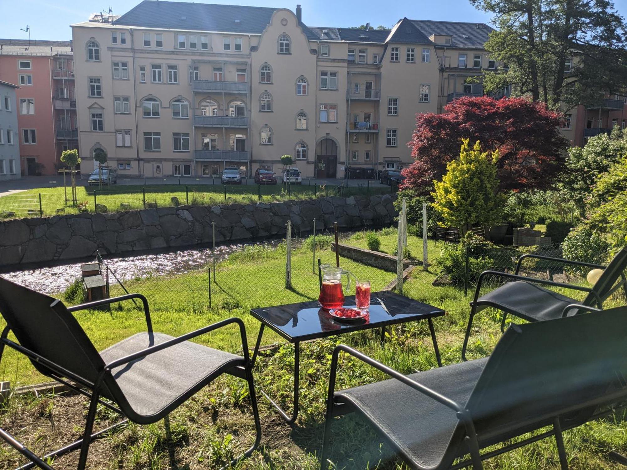 F2 - Urlaubsmagie Sauna, Whirlpool, Pool & Garten Зебниц Экстерьер фото