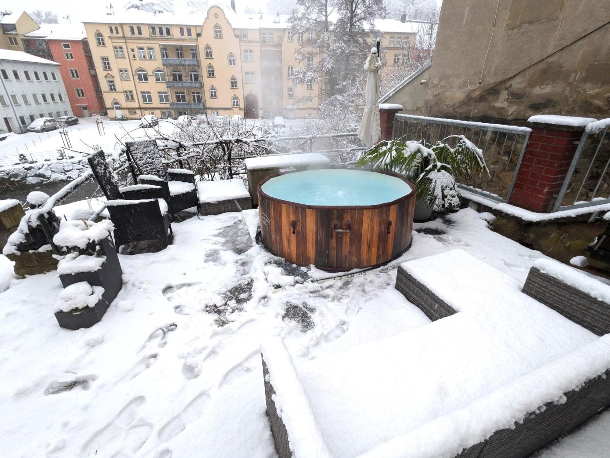 F2 - Urlaubsmagie Sauna, Whirlpool, Pool & Garten Зебниц Экстерьер фото